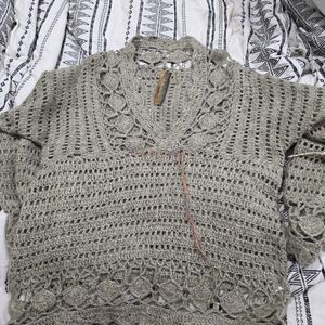Aratta Olive V-Neck Crochet Sweater